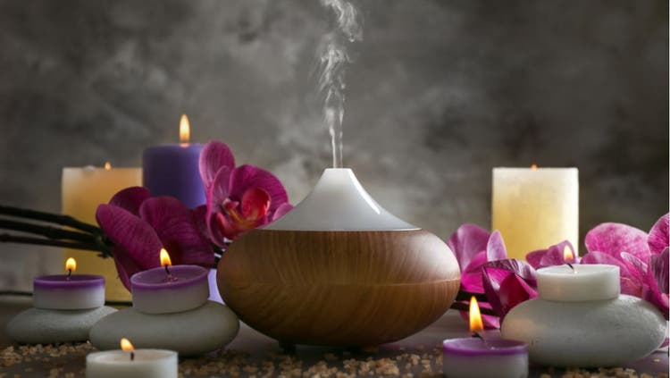 Diffuser and candles.